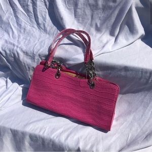 SOLD Y2K pink 💕croc embossed shoulder bag